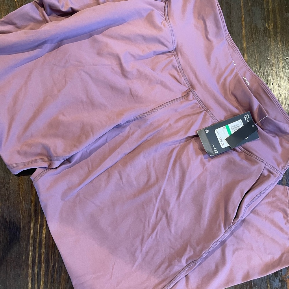 Under Armour cuffed leggings